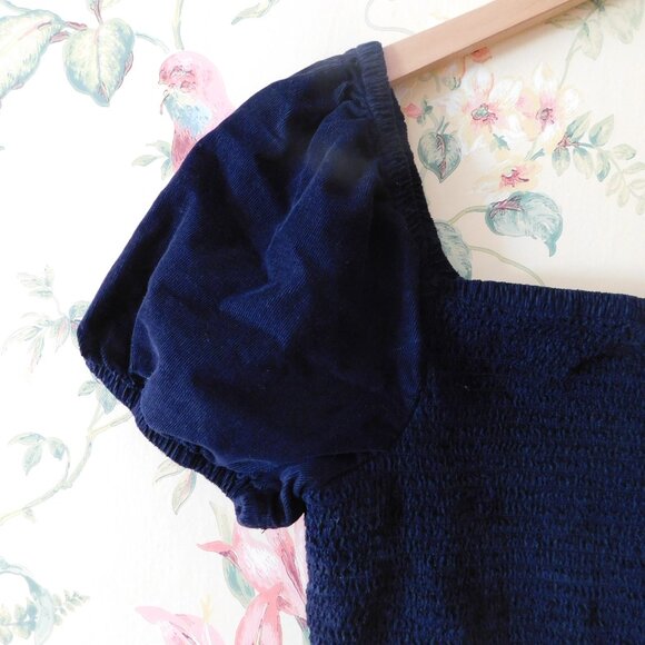 🦅 Smocked Navy Blue Velvet Crop Top - Picture 5 of 12